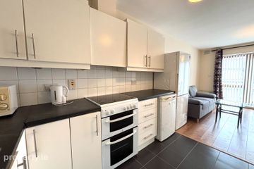 Apartment 5, 205 Emmet Road, Inchicore, Dublin 8 — photo 2