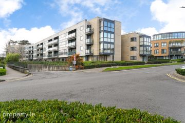 44 Merton Hall, Milltown Avenue, Mount Saint Annes, Dublin 6