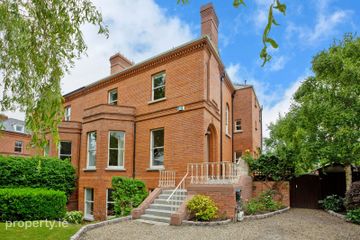 Eltham, 79 Eglinton Road, Donnybrook, Dublin 4, D04T3V5