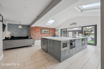 7 Carrickhill Walk, Portmarnock, Dublin 13, D13TW83