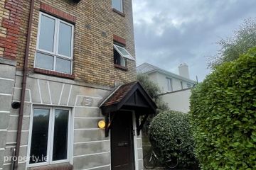 31 Merrion Strand, Sandymount, Dublin 4