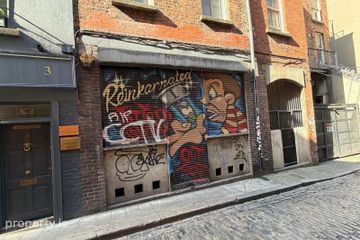 PARLIAMENT STREET, Dublin 2 — photo 2