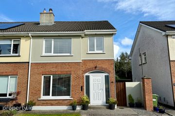 27 Lakeview, Castlebar, Co. Mayo, F23 A243