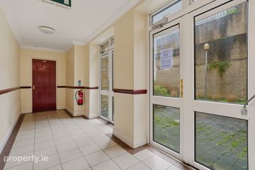 98 Jervis Place, Strand Street, Dublin 1 — photo 2