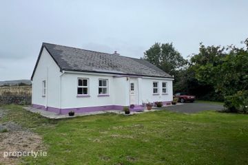 Lilac Cottage, Knocknagroagh, Ballyvaughan, Co. Clare, H91PT6Y