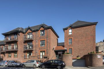 Apartment 11, Shaw Court, Portobello, Dublin 8 — photo 2