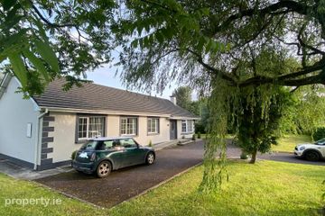  Lakeview, Currow, Currow, Co. Kerry, V93NW25 — photo 3
