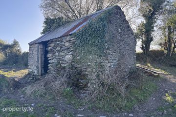 Lands & Ruin, Ardsheelhane West, Sneem, Co. Kerry