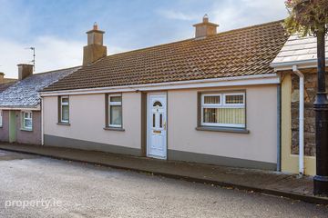 72 New Street, Lismore, Glencairn, Co. Waterford, P51HW20 — photo 2