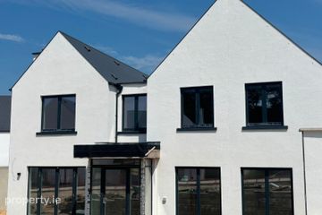 No. 35 Stronveele, Glenville Road, Wexford Town, Co. Wexford, Y35A0FP