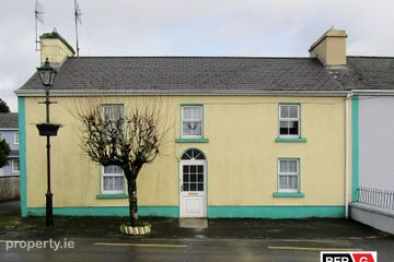 Market Square, Ballygar, Ballygar, Co. Galway, F42RX86