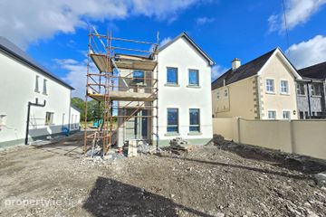 Cuirt Ghallagh, No 2 & 7, Castleblakeney, Co. Galway — photo 2
