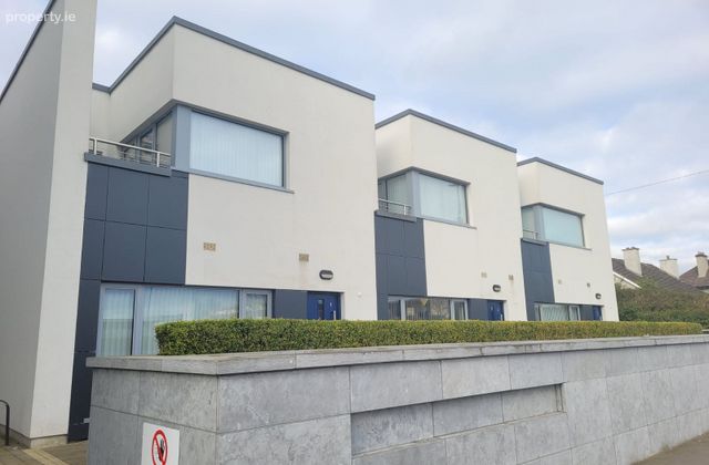 Behan House, Arden Road, Tullamore, Co. Offaly - Click to view photos
