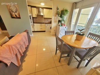 8 Corrib House, Willow Park, Shantalla, Co. Galway - Image 3