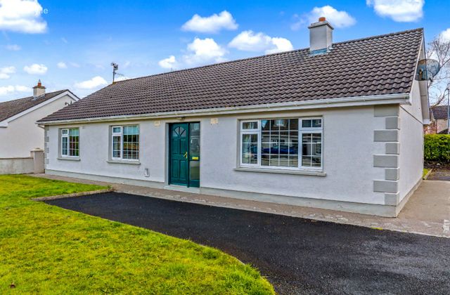 4 Pontoon Drive, Station Road, Pontoon, Co. Mayo - Click to view photos