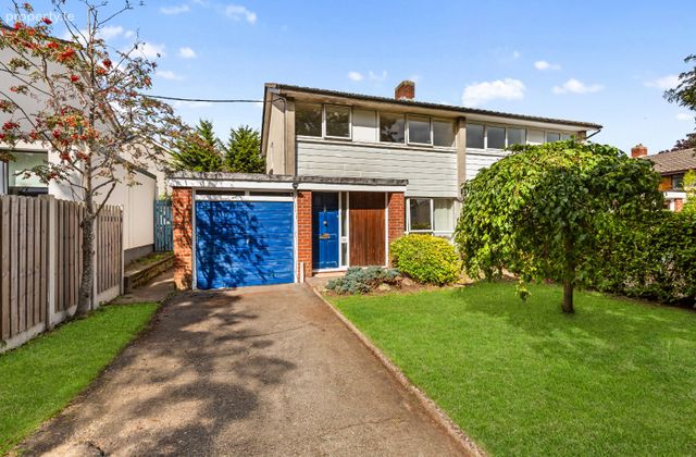 62 Cabinteely Avenue, Cabinteely, Dublin 18, Cabinteely, Dublin 18 - Click to view photos