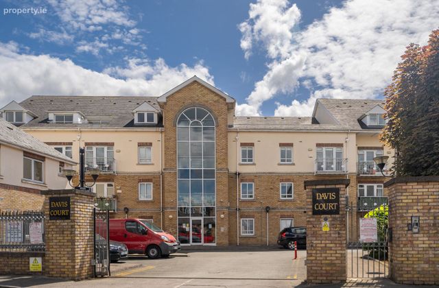 12 Davis Court, Inchicore, Dublin 8 - Click to view photos