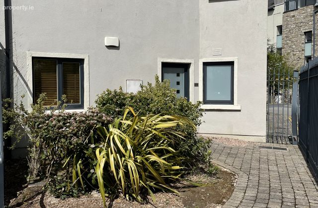 A29, Garden Apartments, Devoy Quarter, W91x016, Naas, Co. Kildare - Click to view photos