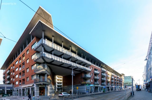 96 Rathlin House, Custom House Square, IFSC, Dublin 1 - Click to view photos