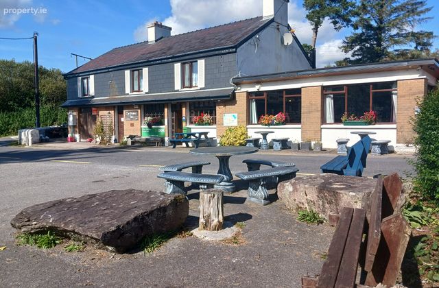 The Climbers Inn, Glencar, Co. Kerry - Click to view photos