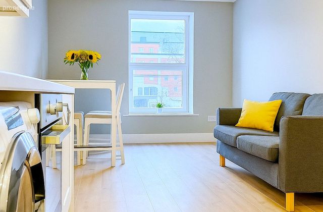 Apartment 8, Mall House, 23 North Mall, Cork, Cork City Centre, Co. Cork - Click to view photos