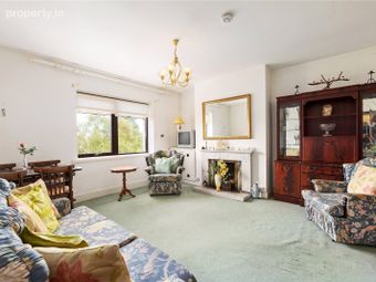 32 The Sycamores, Stradbrook Hill, Blackrock, Co Dublin, Blackrock, Co. Dublin