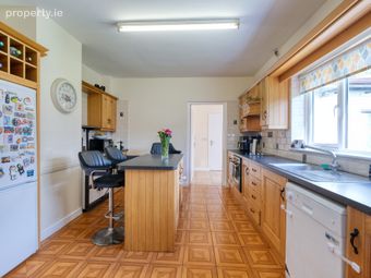 45 College Park, Longford, Longford Town, Co. Longford - Image 5