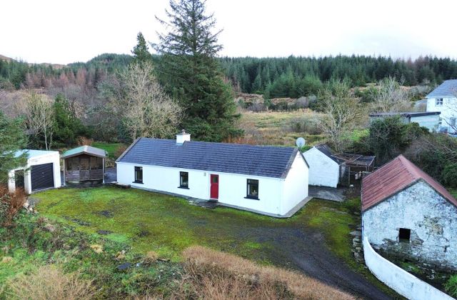 Kilraine Upper, Glenties, Ardara, Co. Donegal - Click to view photos