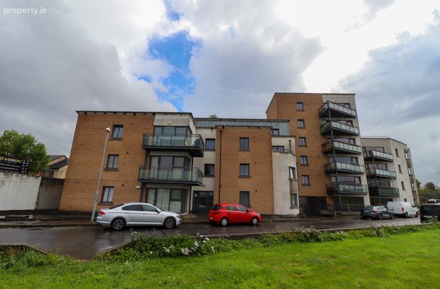 Apartment 13, Killeen Hall, Park West, Dublin 12 - Click to view photos