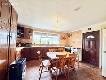 15 Holy Cross, Charleville, Co. Cork, Charleville, Co. Cork - Image 3
