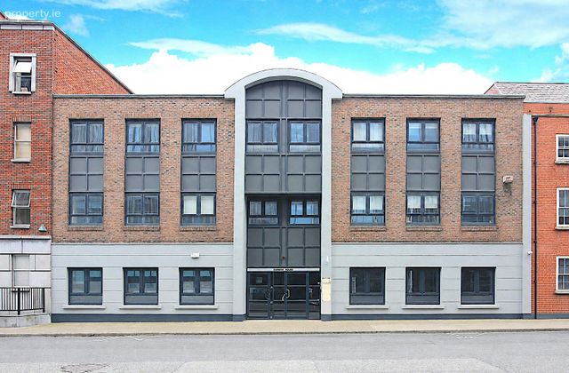 Dargan House, 21-23 Fenian Street, Dublin 2, Dublin 2 - Click to view photos