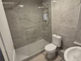 Apartment 205, Courtyard House, Mount Kennett Place, Limerick City Centre, Co. Limerick