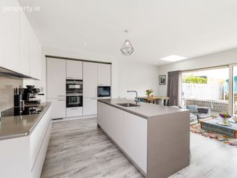 28 Brookfield, Back Road, Malahide, Co Dublin, Malahide, Co. Dublin - Image 4