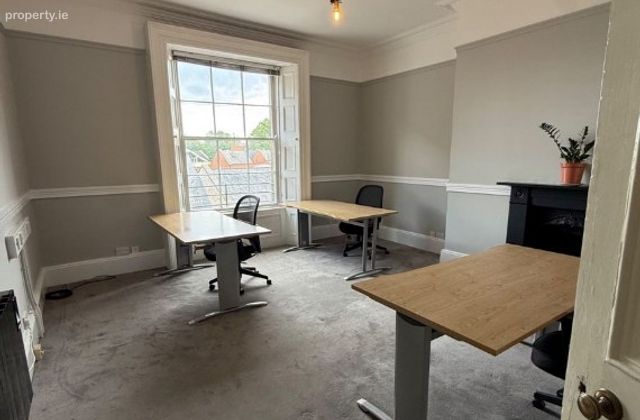 Baggot Street Lower, Dublin 2 - Click to view photos