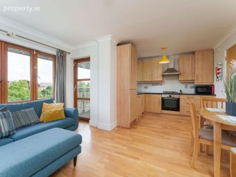 6 Belarmine Vale, Belarmine, Stepaside, Dublin 18 - Image 2