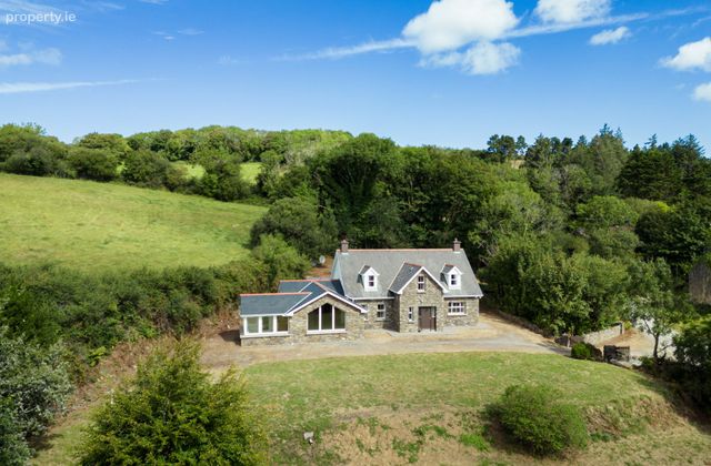 Crottees, Durrus, Durrus, Co. Cork - Click to view photos
