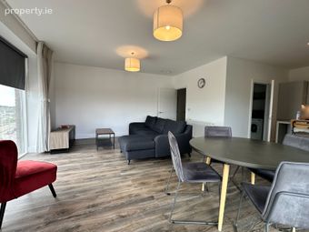 Apartment 17, Larkfield Hall, Leopardstown, Dublin 18