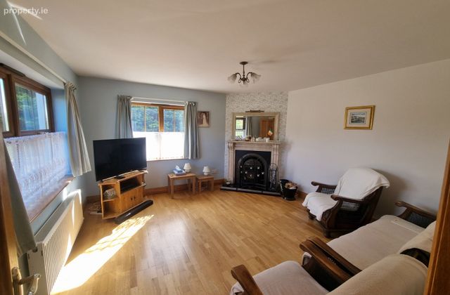 Ardgroom, Beara, Co. Cork - Click to view photos