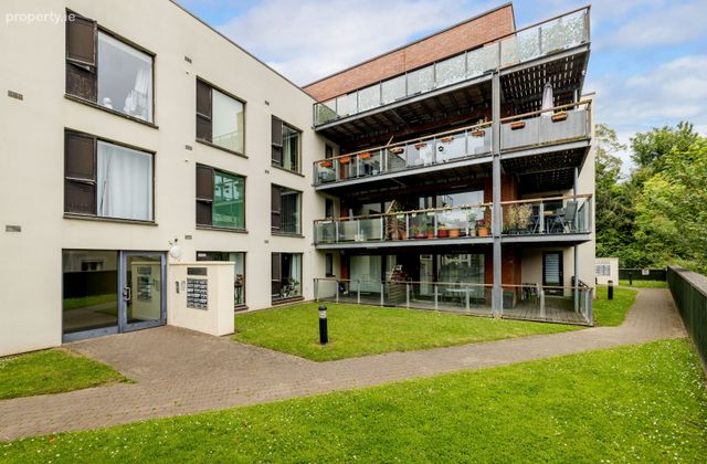14 The Pines, Diamond Valley, Bray, Co. Wicklow, Bray, Co. Wicklow - Click to view photos