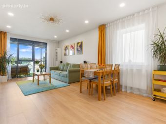 57 West Courtyard, Tullyvale, Cabinteely, Dublin 18, Cabinteely, Dublin 18 - Image 4