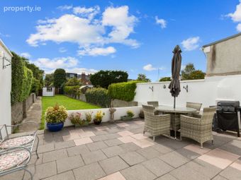 8 Lea Crescent, Sandymount, Dublin 4 - Image 4