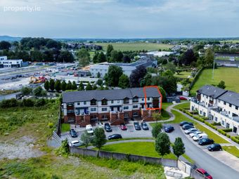 18 Macregol Cuirt, Birr, Birr, Co. Offaly - Image 2