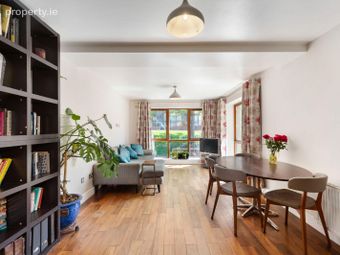 13 The Gardens, Carrickmines Manor, Carrickmines, Dublin 18 - Image 4