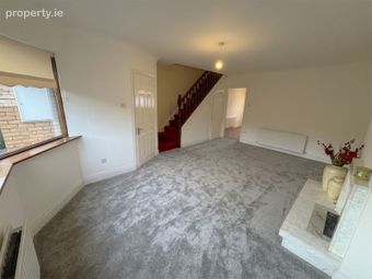87 Binn Eadair View, Sutton, Sutton, Dublin 13 - Image 2