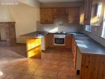 16 Dalewood, Glengarriff, Glengarriff, Co. Cork - Image 5