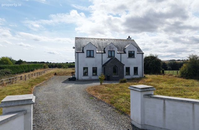 Gleann Na Bhfiach, Moorechurch, Julianstown, Co. Meath - Click to view photos