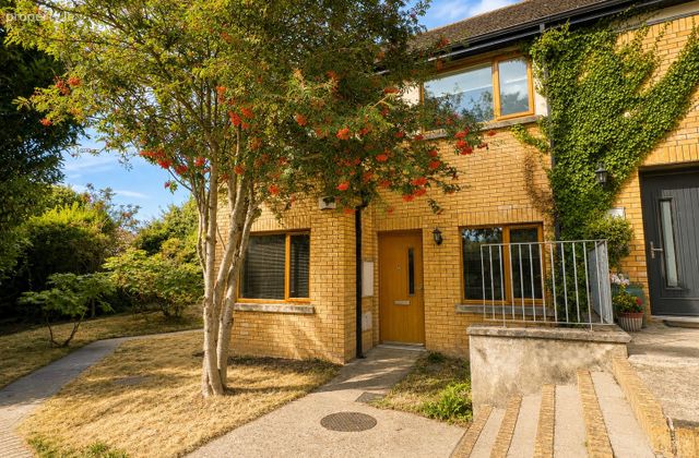 20 Village Gate, Kilcoole, Kilcoole, Co. Wicklow - Click to view photos