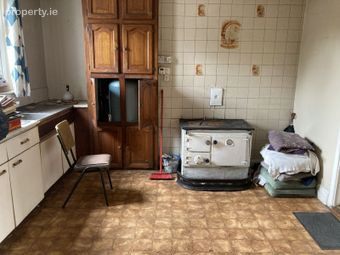 19 Derheen, Thurles, Co. Tipperary - Image 2