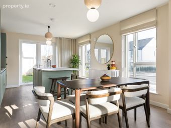 The Nord, 4 Bed House, Adamstown, Co. Dublin - Image 5