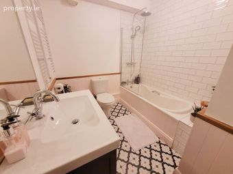 Cuirt Na Tra, 204 Upper Salthill, Galway City Centre, Co. Galway - Image 5
